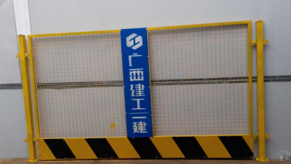 1522894656723278.jpg 護欄網,市政護欄網,欄網廠家