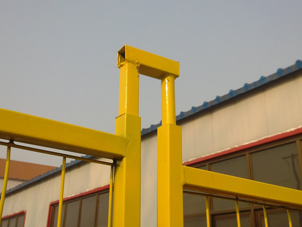 1523262474263354.jpg 護(hù)欄網(wǎng),市政護(hù)欄網(wǎng),欄網(wǎng)廠家